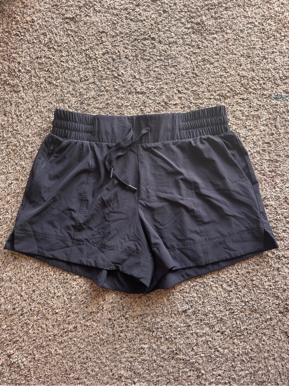 Target All in Motion Woven Mid-Rise Black Everyday Basic Shorts Women's Medium